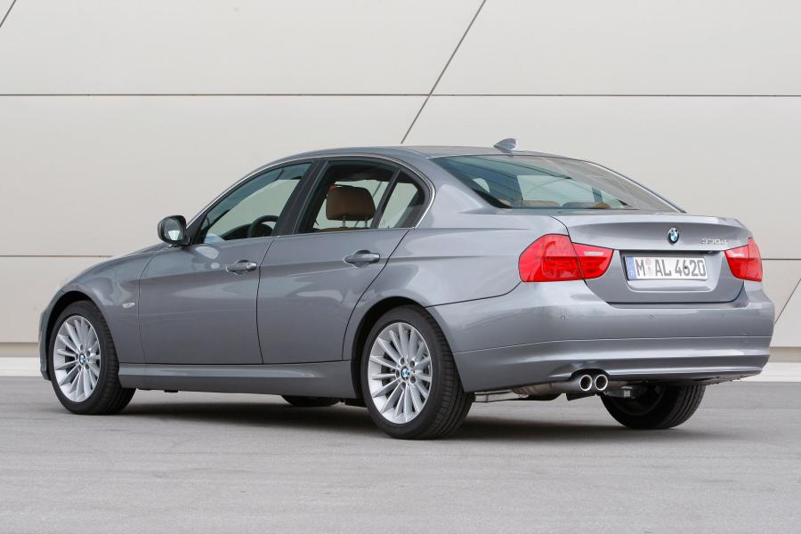  BMW 330d 2009 года  (фото 6 из 12)